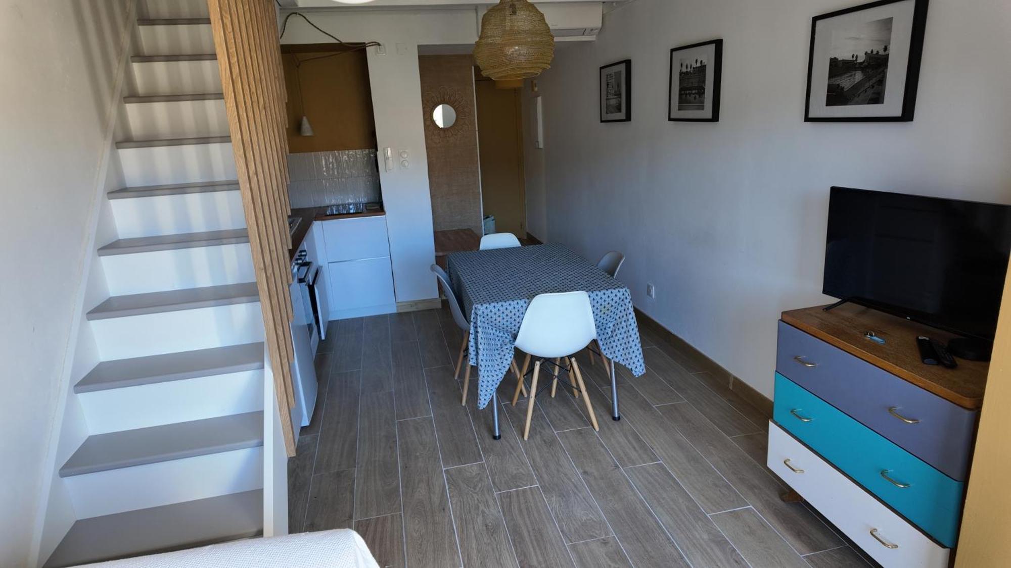 Apartment L'ibis Duplex, Secteur Pin Rolland, A Pied, Parking Entierement Renove