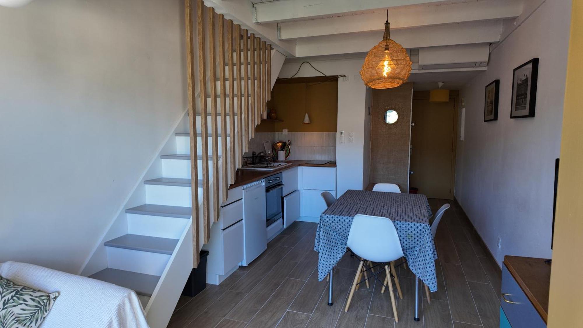 L'ibis Duplex, Secteur Pin Rolland, A Pied, Parking Entierement Renove Apartment